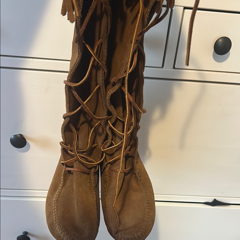 Minnetonka Tan Suede Lace-Up Boots - Picture 2 of 4